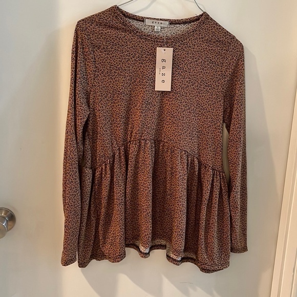 gaze Tops - Gaze Long Sleeve shirt, Leopard Print Size Small, new!